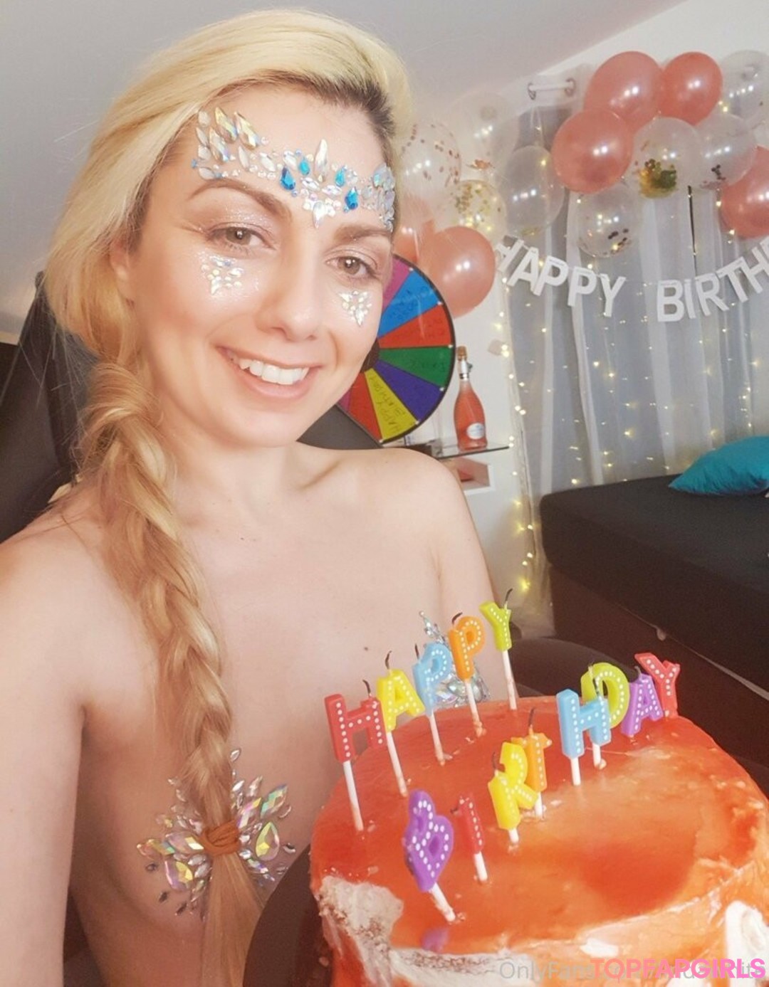 Foto desnuda filtrada de OnlyFans de Lindawhite #10 Foto desnuda filtrada de OnlyFans de Lindawhite #10