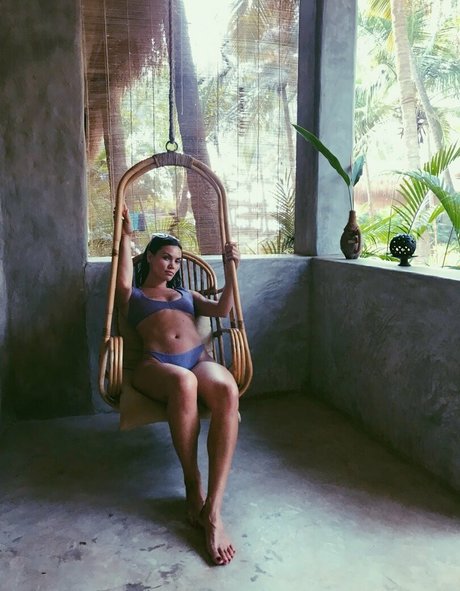 Sinead Harnett