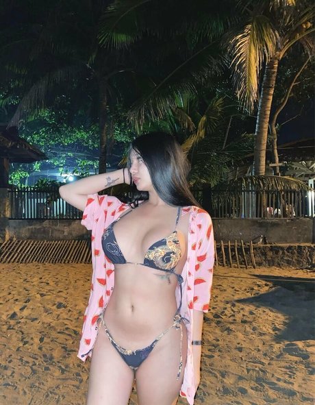 Foto desnuda filtrada de OnlyFans de Mei Li