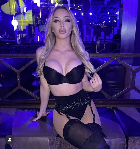 Foto desnuda filtrada de OnlyFans de Emilybwagoner