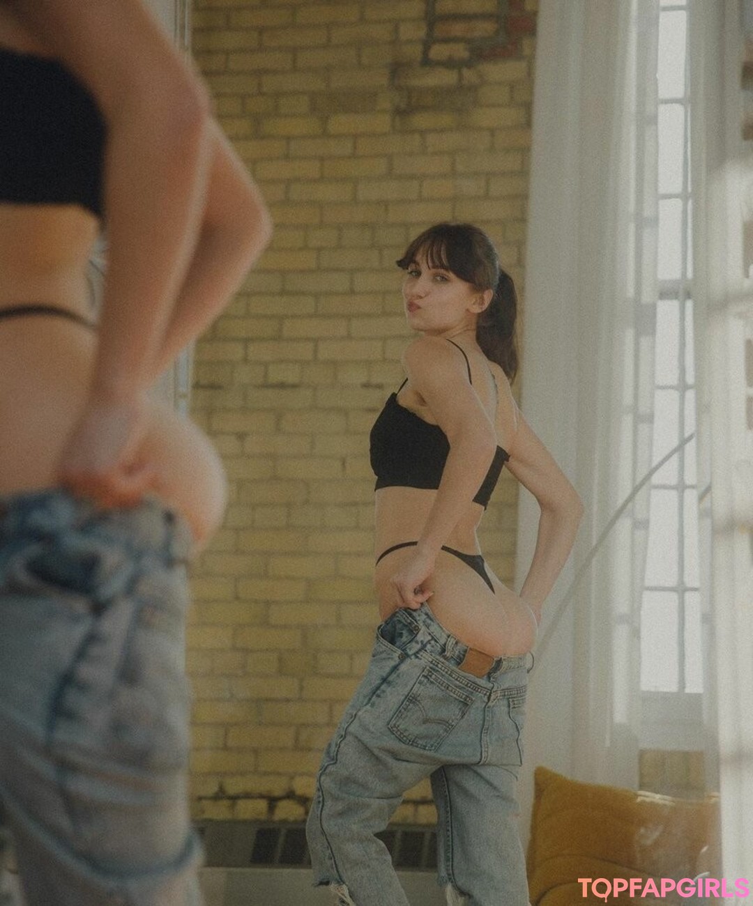 Foto desnuda filtrada de OnlyFans de Victoria Stirling #3 Foto desnuda filtrada de OnlyFans de Victoria Stirling #3