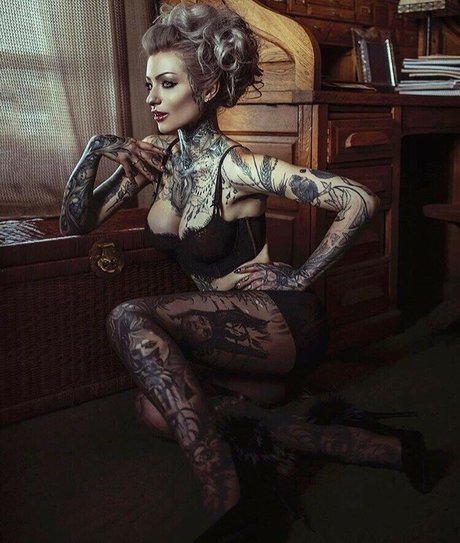Foto desnuda filtrada de OnlyFans de Tattoo Artists