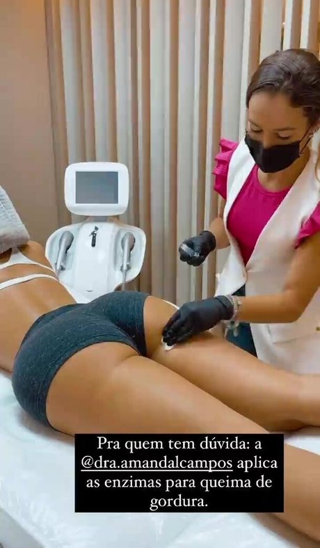 Foto desnuda filtrada de OnlyFans de Carol Belli