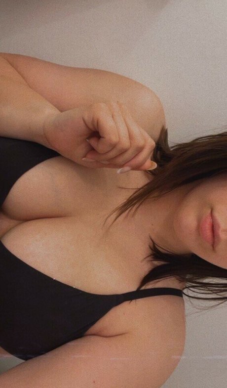 Foto desnuda filtrada de OnlyFans de Karmamegs