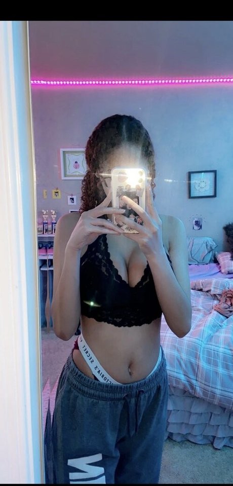 Foto desnuda filtrada de OnlyFans de Medimyclai