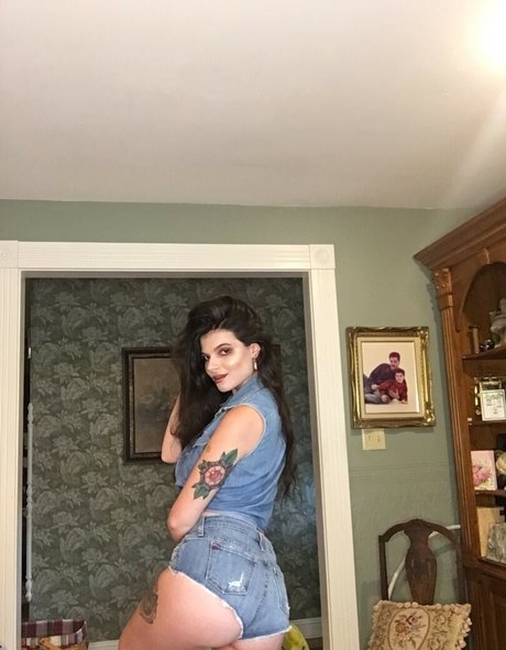 Foto desnuda filtrada de OnlyFans de Hexsuicide