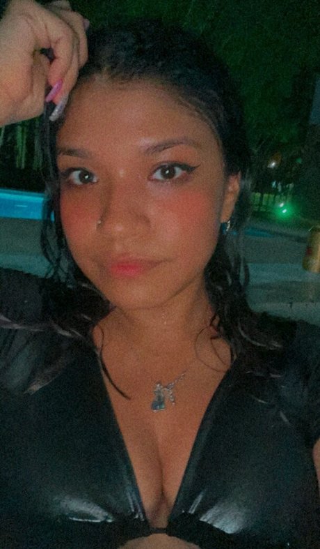 Foto desnuda filtrada de OnlyFans de Baemom
