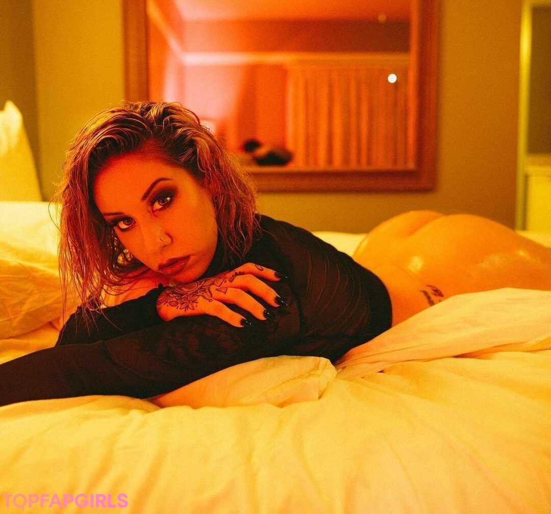 Foto desnuda filtrada de OnlyFans de Lexi Layne #2 Foto desnuda filtrada de OnlyFans de Lexi Layne #2