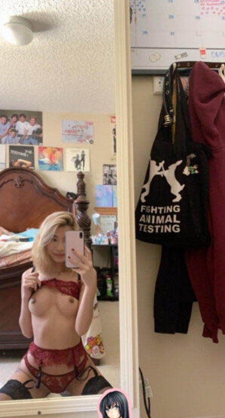 Foto desnuda filtrada de OnlyFans de Sanrioslutt