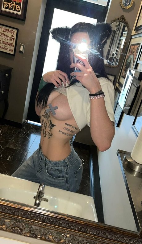 Foto desnuda filtrada de OnlyFans de Bunnialexia