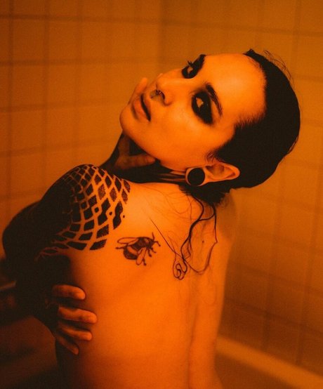 Tatiana Shmayluk