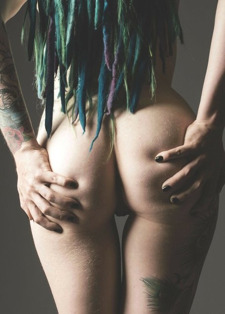 Foto desnuda filtrada de OnlyFans de Babyblubunny
