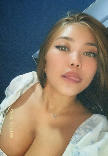 Foto desnuda filtrada de OnlyFans de Nia Irwan