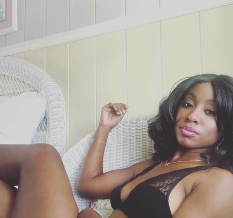 Foto desnuda filtrada de OnlyFans de Scarlette Douglas