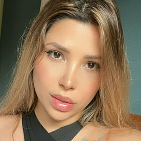 Ellaa Asmr