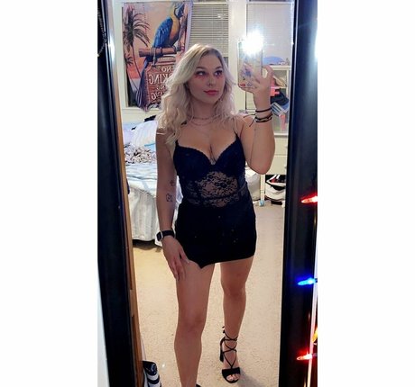 Foto desnuda filtrada de OnlyFans de Laurennwojo