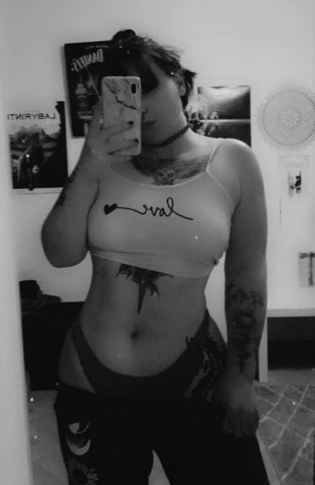 Foto desnuda filtrada de OnlyFans de Lenaofficial