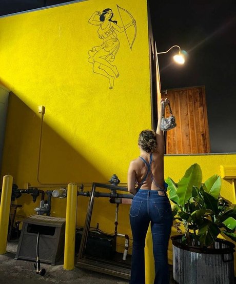 Abi Maria Gomez