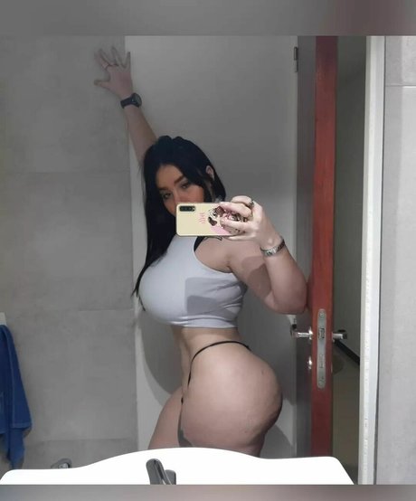 Foto desnuda filtrada de OnlyFans de Ruthiwo1