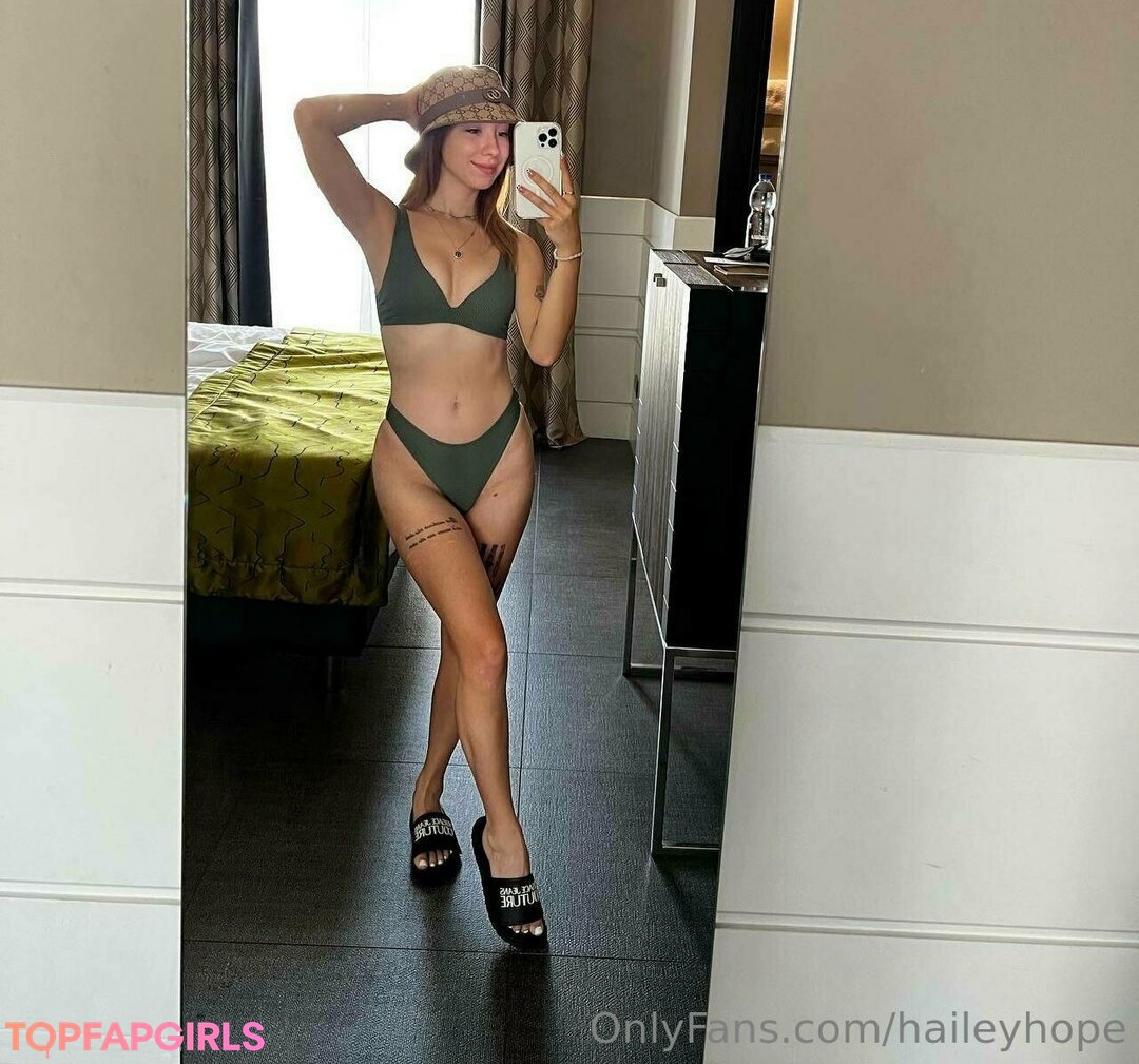 Foto desnuda filtrada de OnlyFans de Hailey Hope #34 Foto desnuda filtrada de OnlyFans de Hailey Hope #34