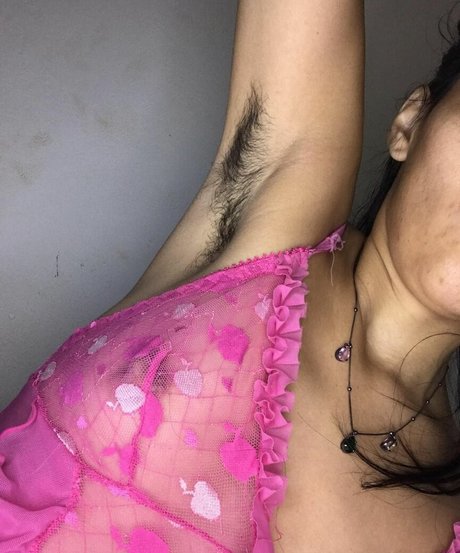 Foto desnuda filtrada de OnlyFans de Julia Satto