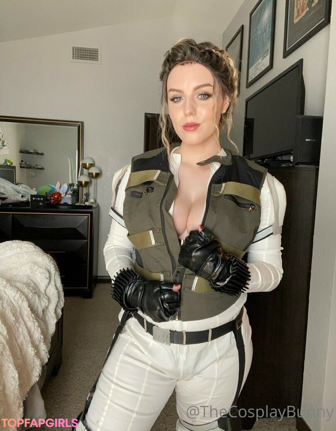 Foto desnuda filtrada de OnlyFans de The Cosplay Bunny #87 Foto desnuda filtrada de OnlyFans de The Cosplay Bunny #87