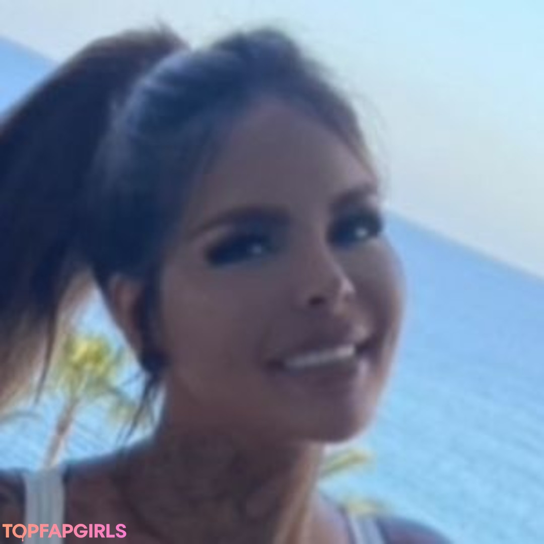 Foto desnuda filtrada de OnlyFans de Laura Whinfrey #5 Foto desnuda filtrada de OnlyFans de Laura Whinfrey #5