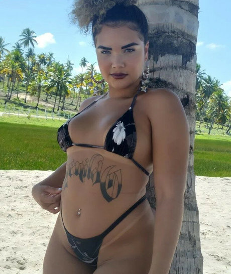 Foto desnuda filtrada de OnlyFans de Brenda Kely