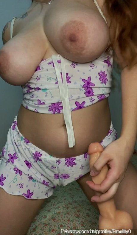 Foto desnuda filtrada de OnlyFans de Emellly0
