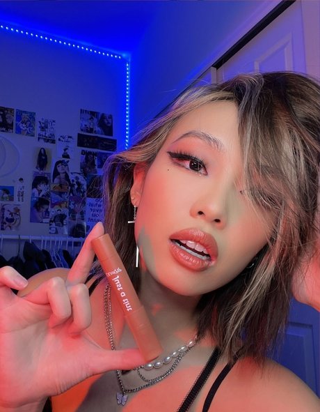 Foto desnuda filtrada de OnlyFans de Chaeldot