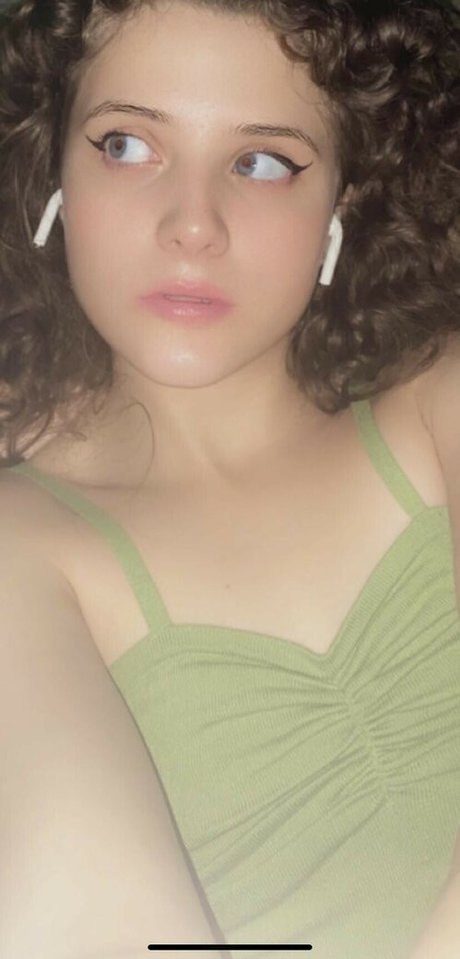 Foto desnuda filtrada de OnlyFans de Apartmentfluffy7589