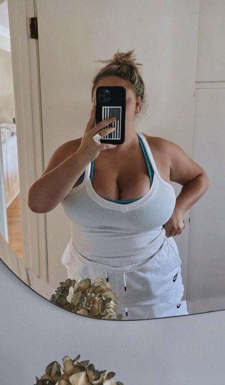 Foto desnuda filtrada de OnlyFans de Emma Burzynski