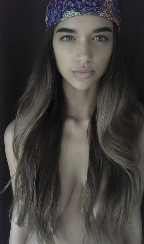 Ella Kat