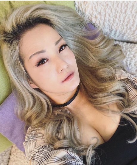 Reina Scully