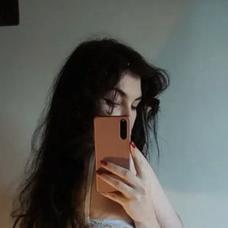 Dinky Demure