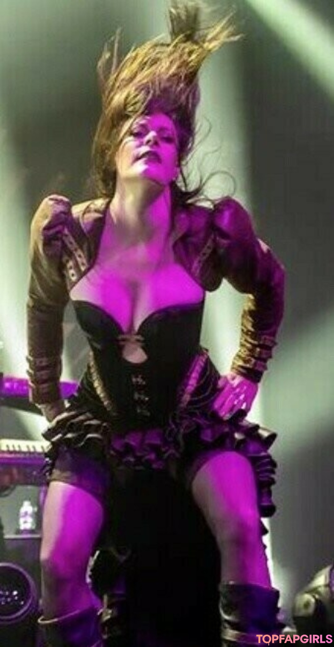 Foto desnuda filtrada de OnlyFans de Womenmetal #101 Foto desnuda filtrada de OnlyFans de Womenmetal #101