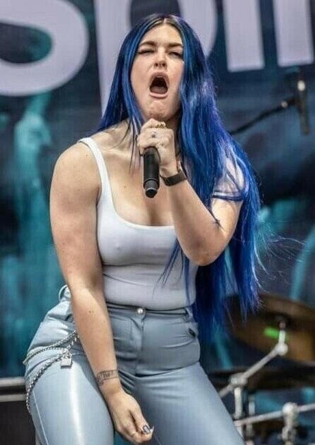 WomenMetal