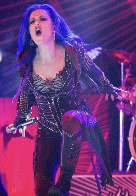 WomenMetal