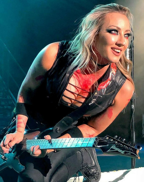 WomenMetal