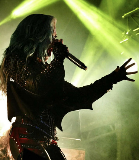 WomenMetal