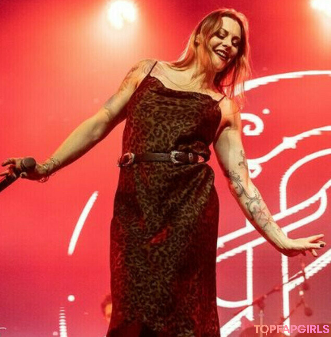 Foto desnuda filtrada de OnlyFans de Womenmetal #435 Foto desnuda filtrada de OnlyFans de Womenmetal #435