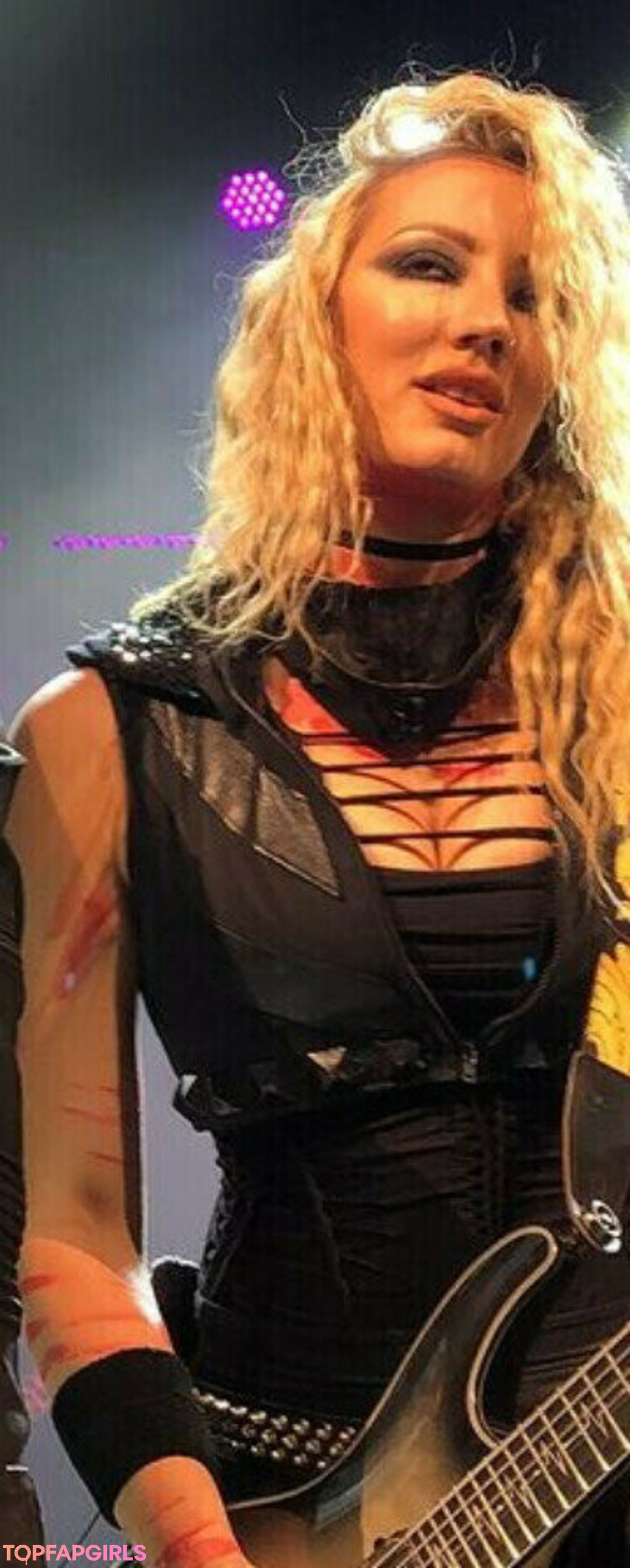 Foto desnuda filtrada de OnlyFans de Womenmetal #440 Foto desnuda filtrada de OnlyFans de Womenmetal #440