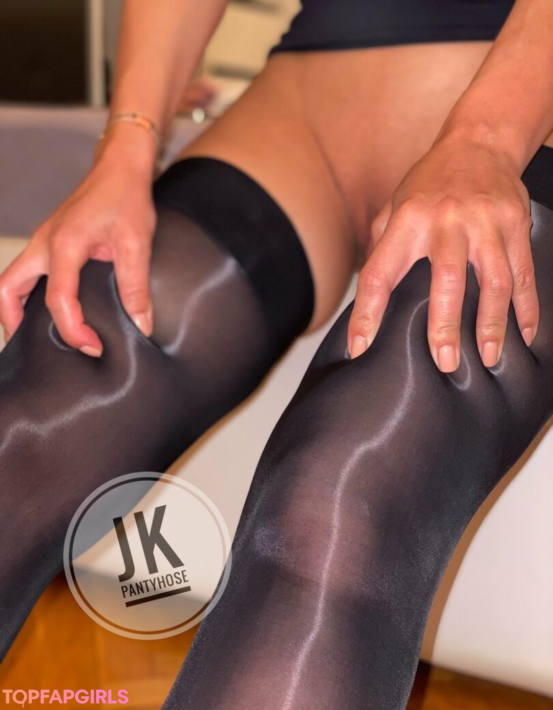 Foto desnuda filtrada de OnlyFans de Jkpantyhosex #11 Foto desnuda filtrada de OnlyFans de Jkpantyhosex #11
