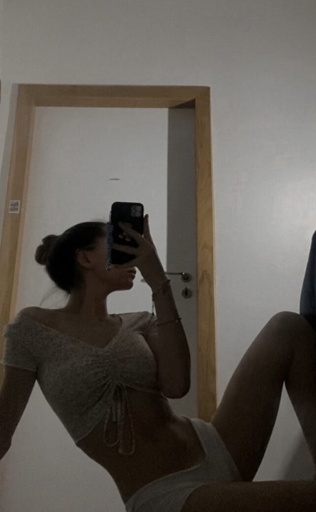 Foto desnuda filtrada de OnlyFans de Lalumi