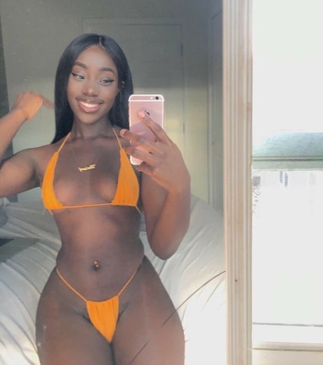 Foto desnuda filtrada de OnlyFans de Bribriann6722