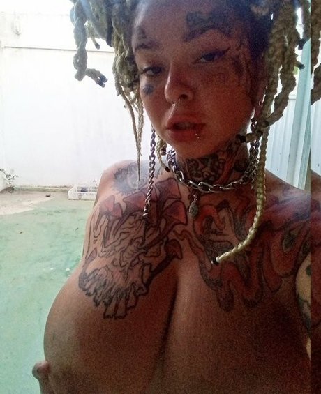 Foto desnuda filtrada de OnlyFans de Fvckill28