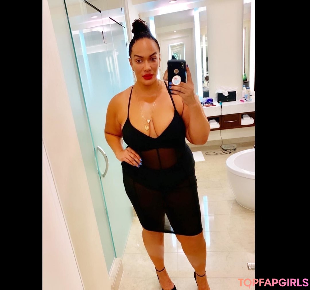 Foto desnuda filtrada de OnlyFans de Lina Fanene #3 Foto desnuda filtrada de OnlyFans de Lina Fanene #3