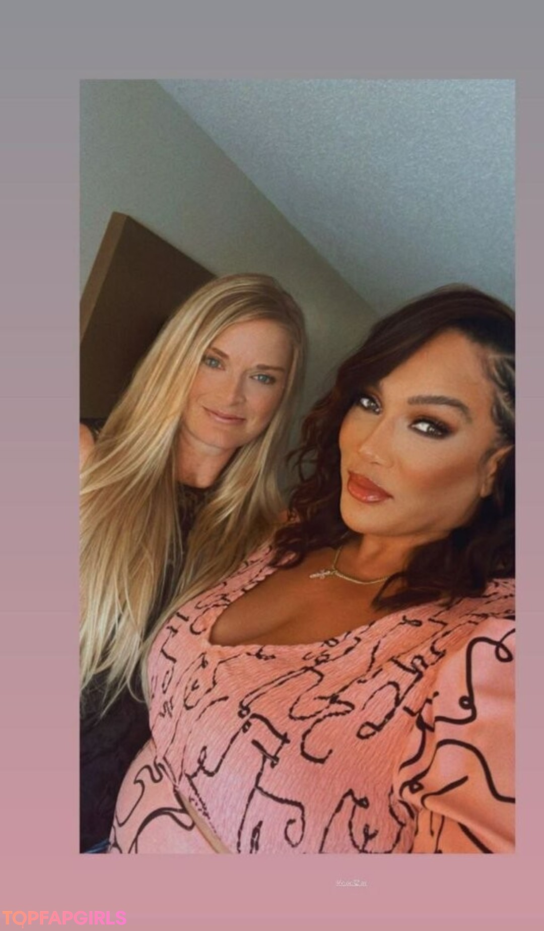 Foto desnuda filtrada de OnlyFans de Lina Fanene #77 Foto desnuda filtrada de OnlyFans de Lina Fanene #77