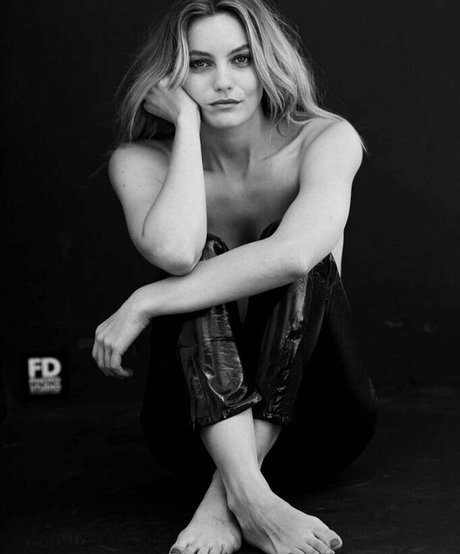 Leila George