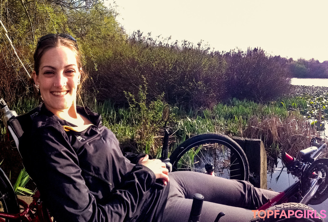 Foto desnuda filtrada de OnlyFans de Becky Blow #27 Foto desnuda filtrada de OnlyFans de Becky Blow #27